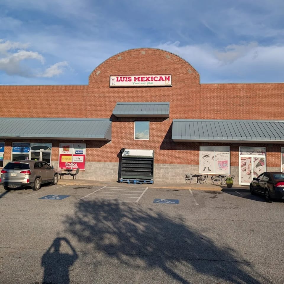 Luis Mexican Food & Grill - Bowling Drive