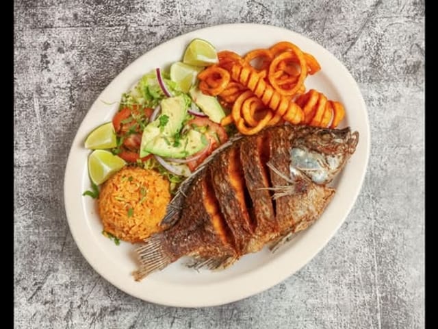 Fried Fish (Pescado Frito).